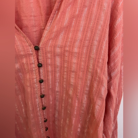 Pilcro The Tavi Top- Button Down Pink/coral w metallic stripe detail. size M - Picture 7 of 9